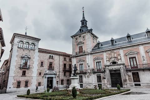 Free Tour Leyendas y Misterios Madrid - Plaza de la Villa