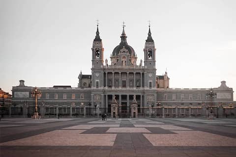 Free Tour Madrid de los Austrias - Catedral de la Almudena