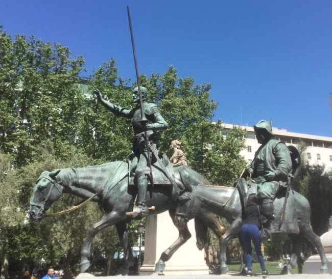 Monumento Miguel de Cervantes Plaza de España Madrid Don Quijote y Sancho Panza